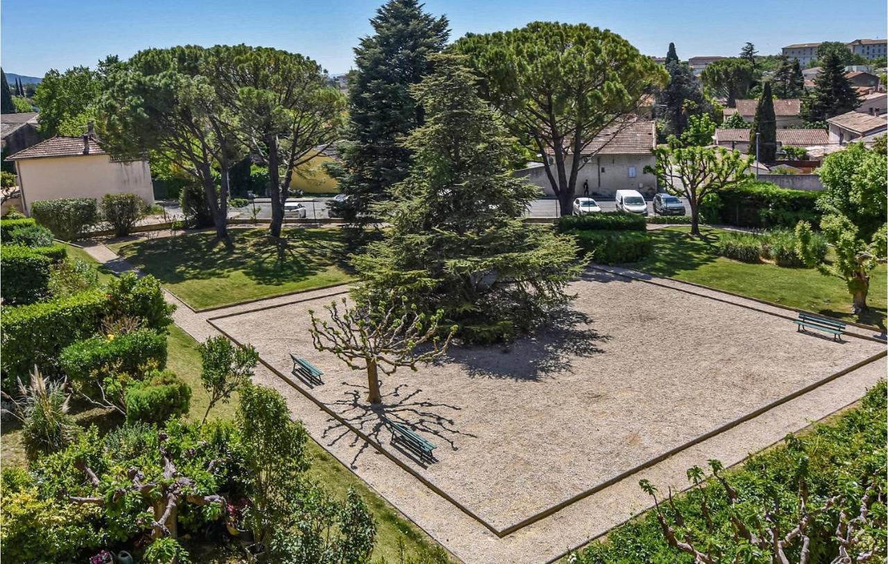 Nice Apartment In Carpentras With Wifi Eksteriør billede